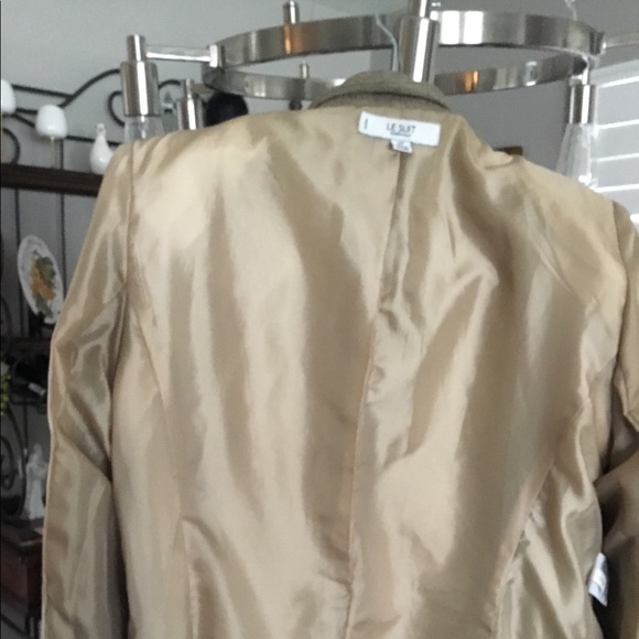 Three button blazer - Picture 4 of 4